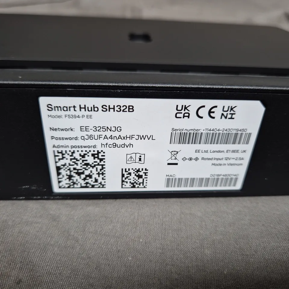 EE SMART HUB SH32B ROUTER – BROADBAND HOME NETWORKING (F5394-P EE)