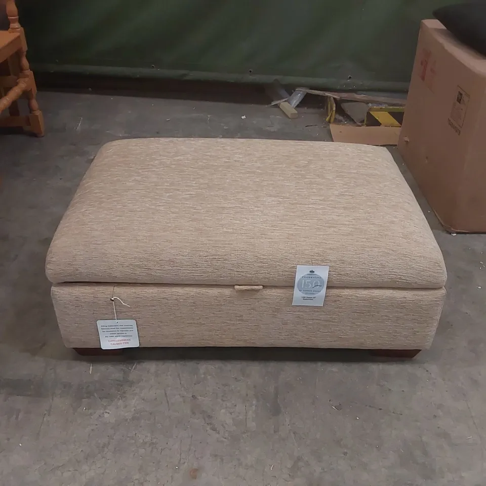 PARKER KNOLL UPHOLSTERED STORAGE FOOTSTOOL