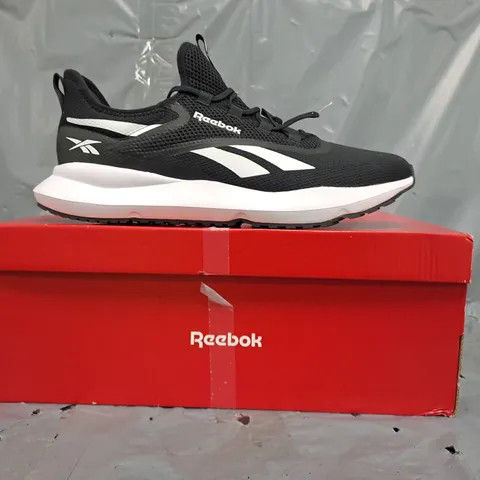 BOXED PAIR OF REEBOK CITYRIDE TRAINERS IN BLACK/WHITE SIZE UK 10