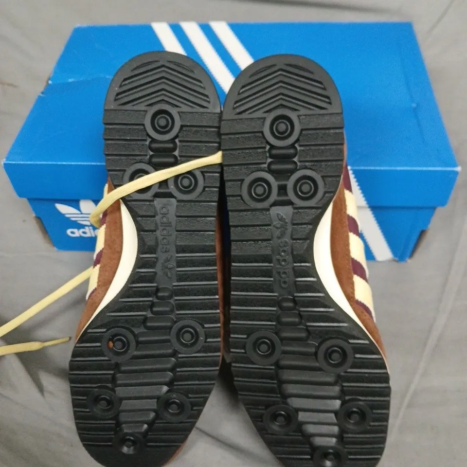 BOXED ADIDAS SL72 OG W TRAINERS – UK 6.5 (US 8 / EU 40)