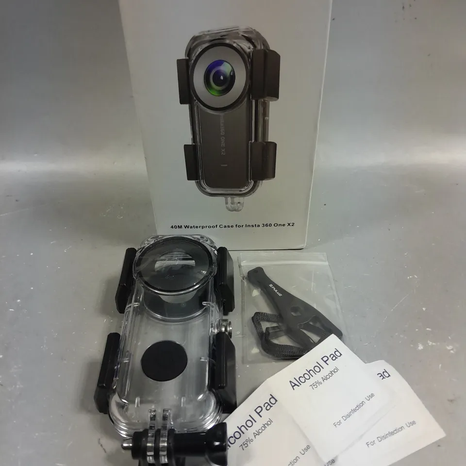 BOXED 40M WATERPROOF CASE FOR INSTA 360 ONE X2