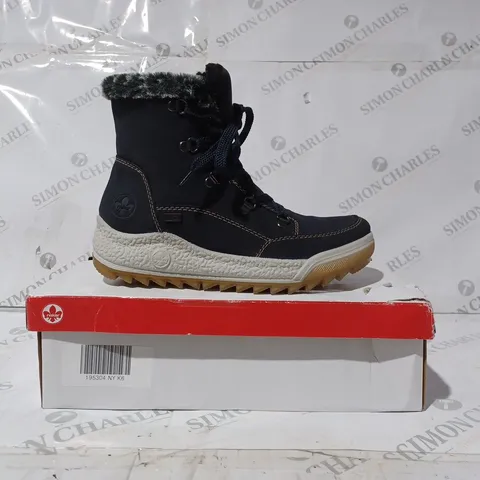 BOXED PAIR OF RIEKER WARM HIKING BOOTS, NAVY - SIZE 6