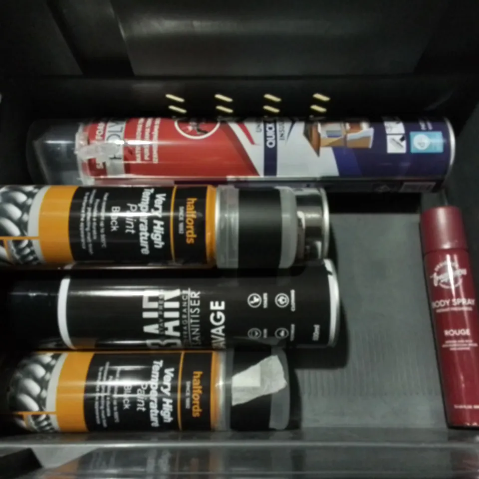 LOT OF 12 ASSORTED AEROSOLS TO INCLUDE POLYNOR FOAM INSULATION, AIR SANITISER AND BLACK PAINT / COLLECTION ONLY