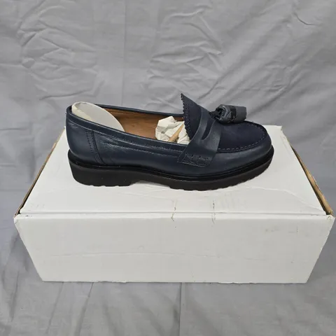 RUTH LANGSFORD FASHION NAVY LOAFERS - SIZE 4