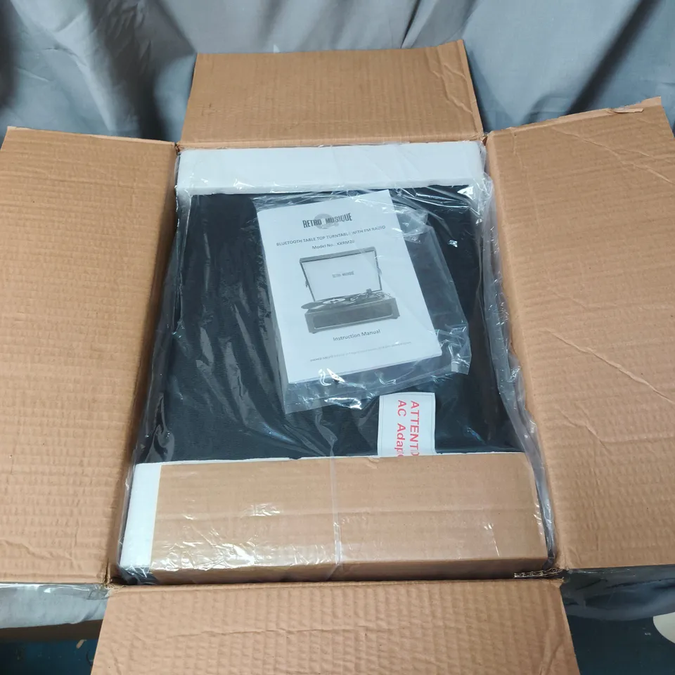 RETRO MUSIQUE BLUETOOTH TABLE TOP TURNTABLE – BOXED.
