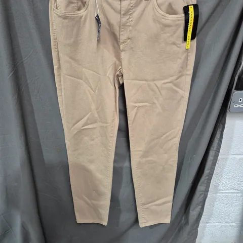 ANNA MONTANA JEANS – BEIGE WELLNESS JEANS WITH ZAUBERBUND, SLIM FIT, 76CM INSEAM, EU SIZE 44