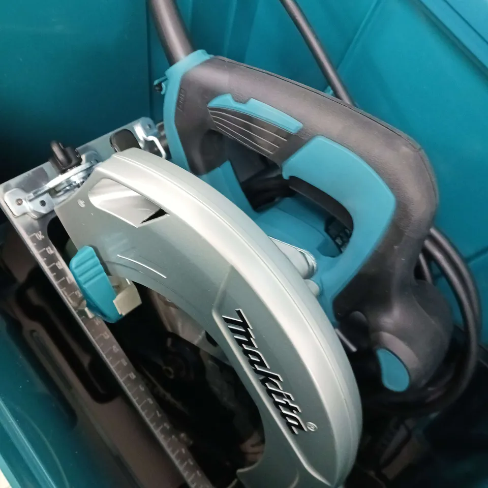 MAKITA 190MM CIRCULAR SAW, 1,200W MOTOR WITH BLADE & CARRY CASE RRP £139.99