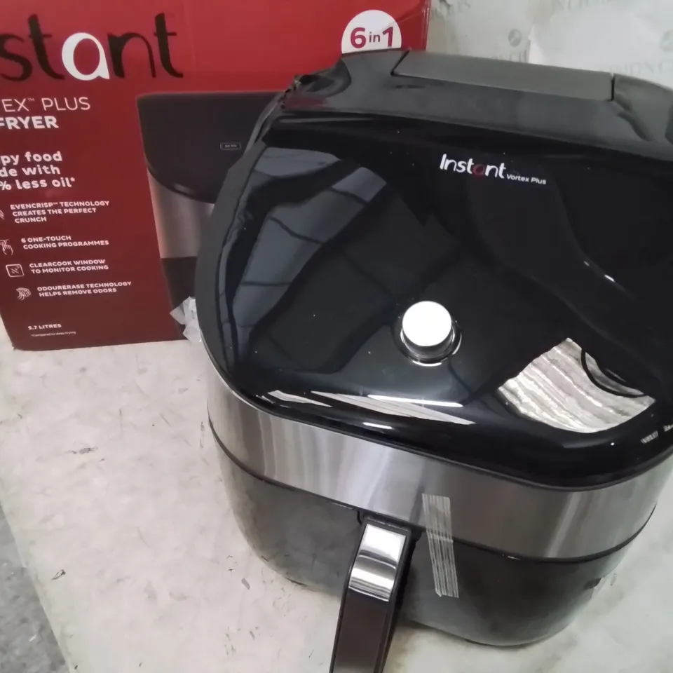 INSTANT VORTEX PLUS 6 IN 1 AIR FRYER
