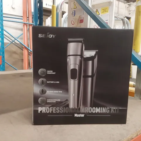 BOXED SEJOY PROFESSIONAL GROOMING KIT 