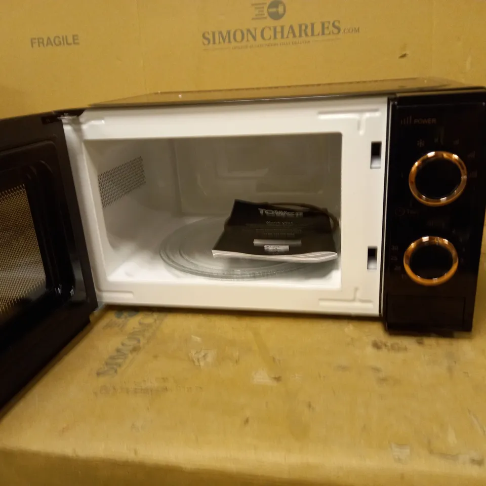 TOWER MICROWAVE ROSE GOLD AND BLACK