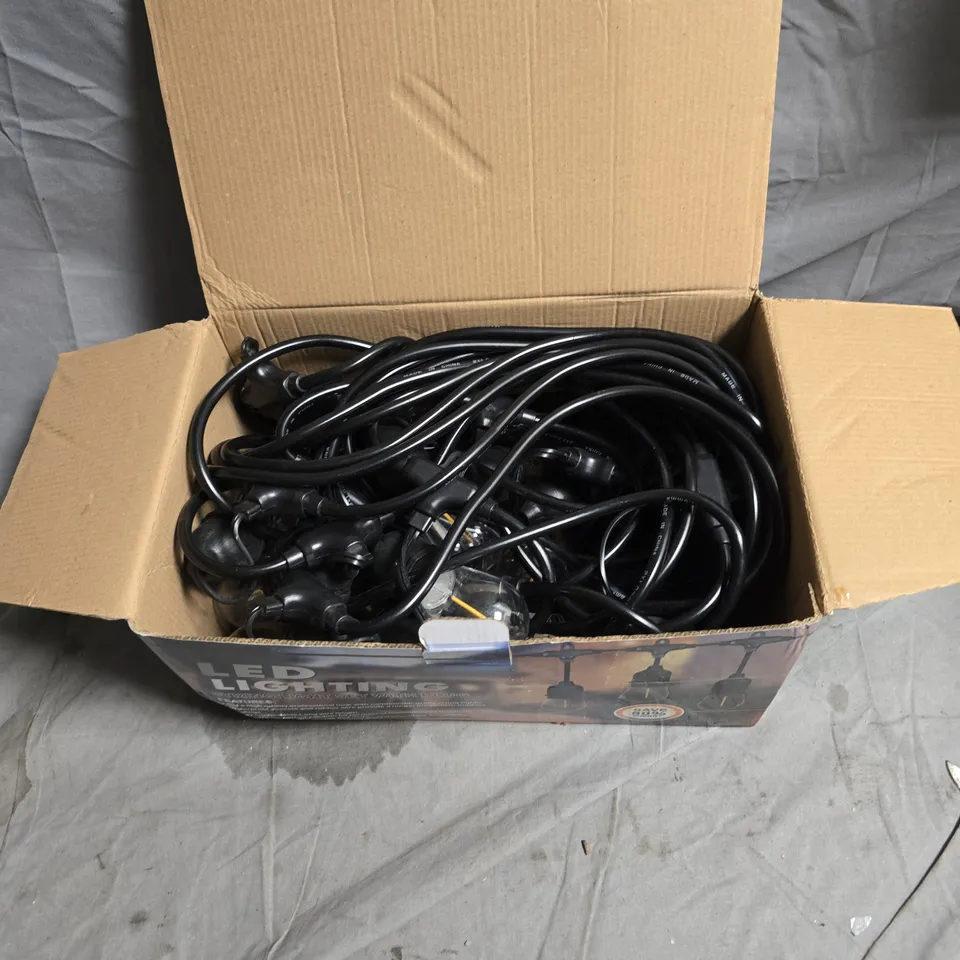 LED LIGHTING – STRING LIGHT SET WITH PLUG (BOXED)