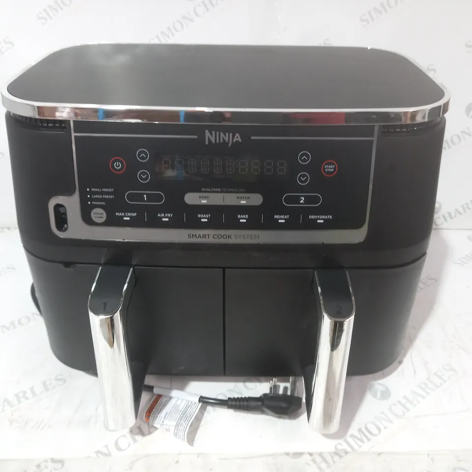 BOXED NINJA FOODI MAX DUALZONE AIR FRYER AF451UK