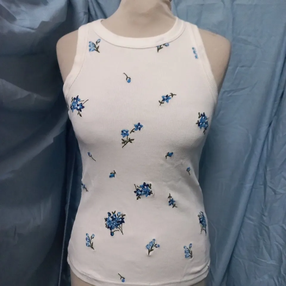 NOBODY'S CHILD WHITE FLOWER PRINT EMBROIDERED VEST – UK XS (EU XS, USA XS)