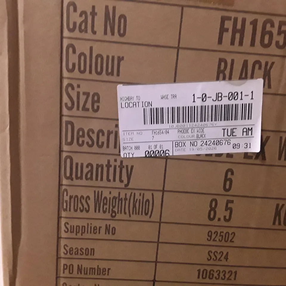 BOXED BRAND NEW SIMPLY BE PHOEBE EX WIDE SCANDALS SIZE 7 BLACK COLOUR APPROXIMATELY 6 PAIRS