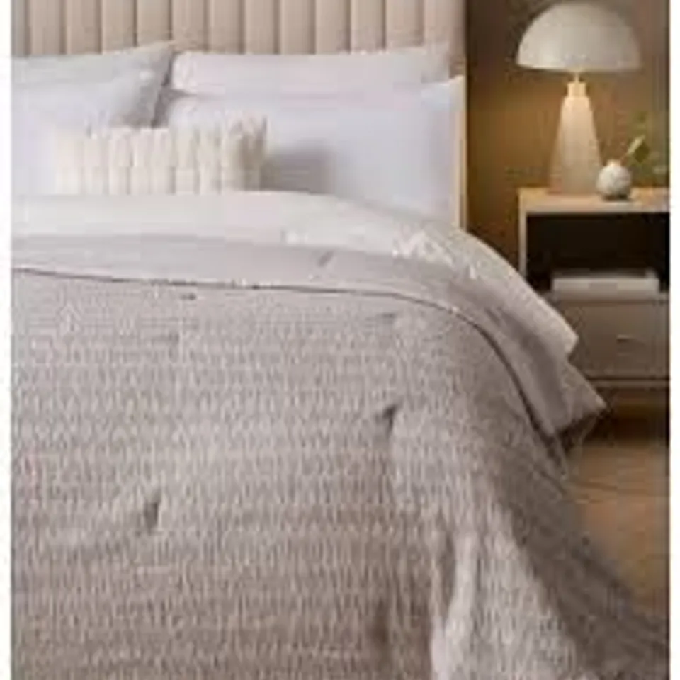 COTTON LINEN QUILTED BEDSPREAD 200X220CM