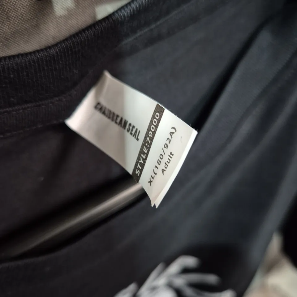 BLACK HOLYFIELD T-SHIRT WITH 'THE REAL DEAL' BOXING GRAPHIC – ADULT .