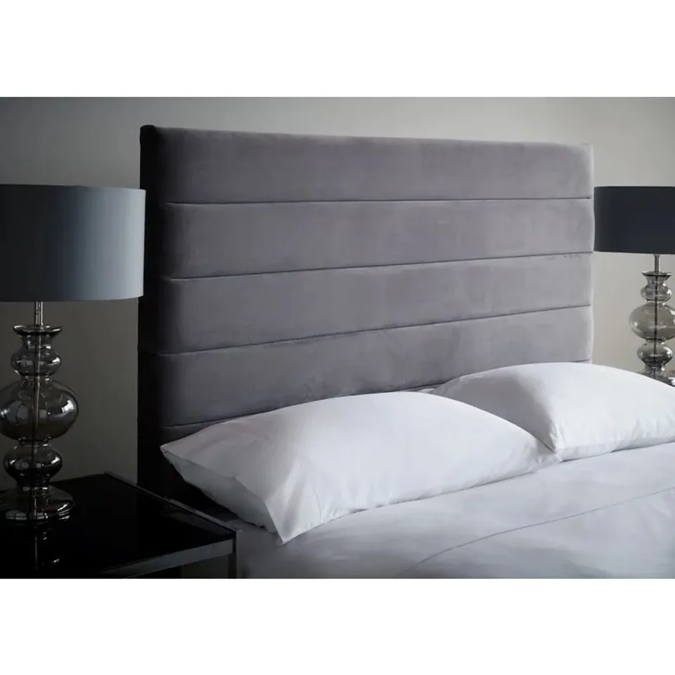 BOXED ALIVIA UPHOLSTERED HEADBOARD FOR A 4'6" BED