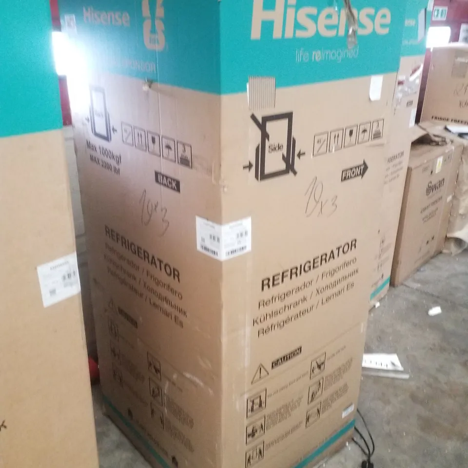 BOXED HISENSE PUREFLAT SLIM RQ5P470SMIE TOTAL AMERICAN FRIDGE FREEZER