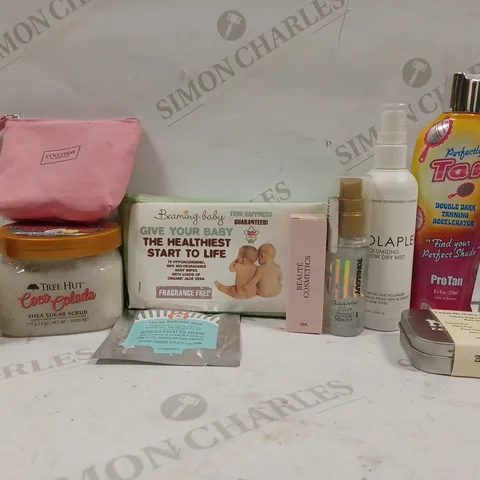 BOX OF APPROX 10 ASSORTED BEAUTY PRODUCTS TO INCLUDE L'OCCITANE SKINCARE SET, OLAPLEX BLOW DRY MIST, THE ORDINARY PEELING SOLUTION, ETC