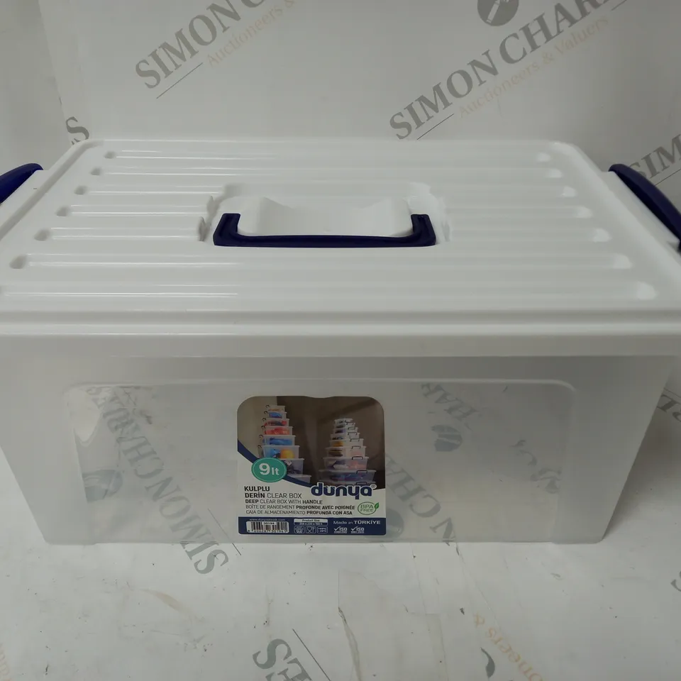 BOX OF APPROXIMATELY 24 DUNYA CLEAR BOXES WITH HANDLES AND LIDS APPROX 9L EACH