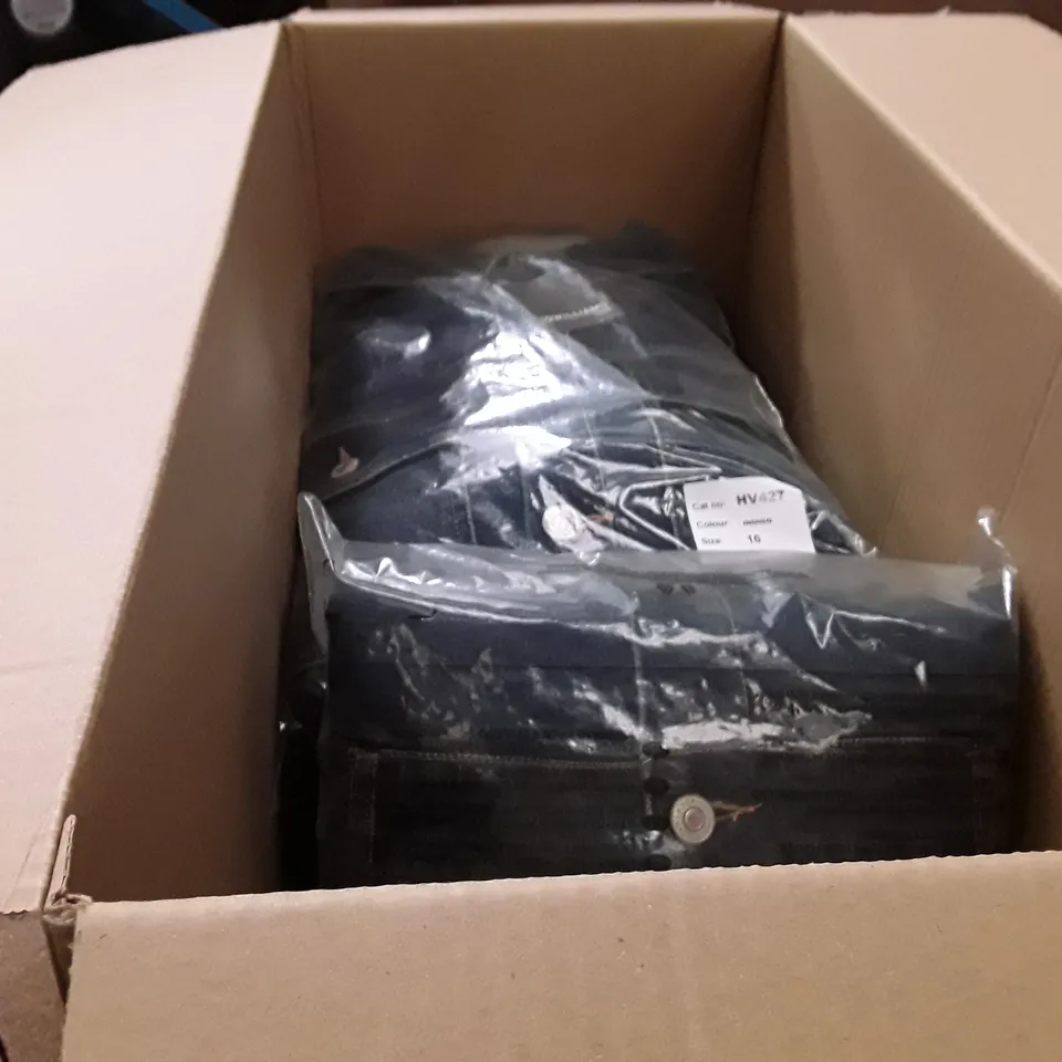 BOXED BRAND NEW JDWILLIAMS DENIM JUMPSUIT SIZE 16 INDIGO COLOUR APPROXIMATELY 6 PIECES