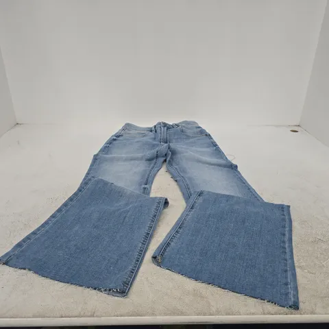 STRADIVARIUS D74 FLARE HIGH WAIST JEANS – UK 8 (EU 36)