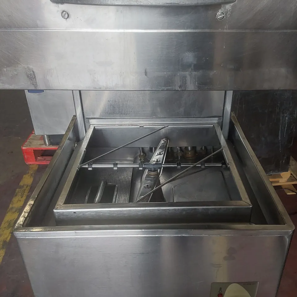 FAGOR FI-80B BT COMMERCIAL DISHWASHER
