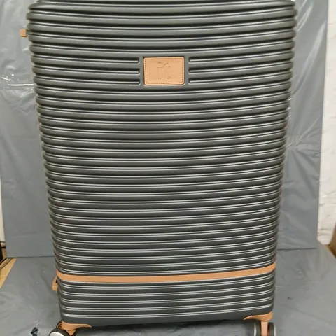 IT LUGGAGE REPLICATING LARGE CHARCOAL EXPANDABLE SUITCASE SET