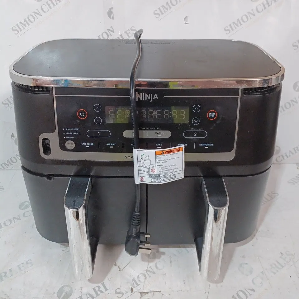 BOXED NINJA FOODI MAX DUAL ZONE AIR FRYER