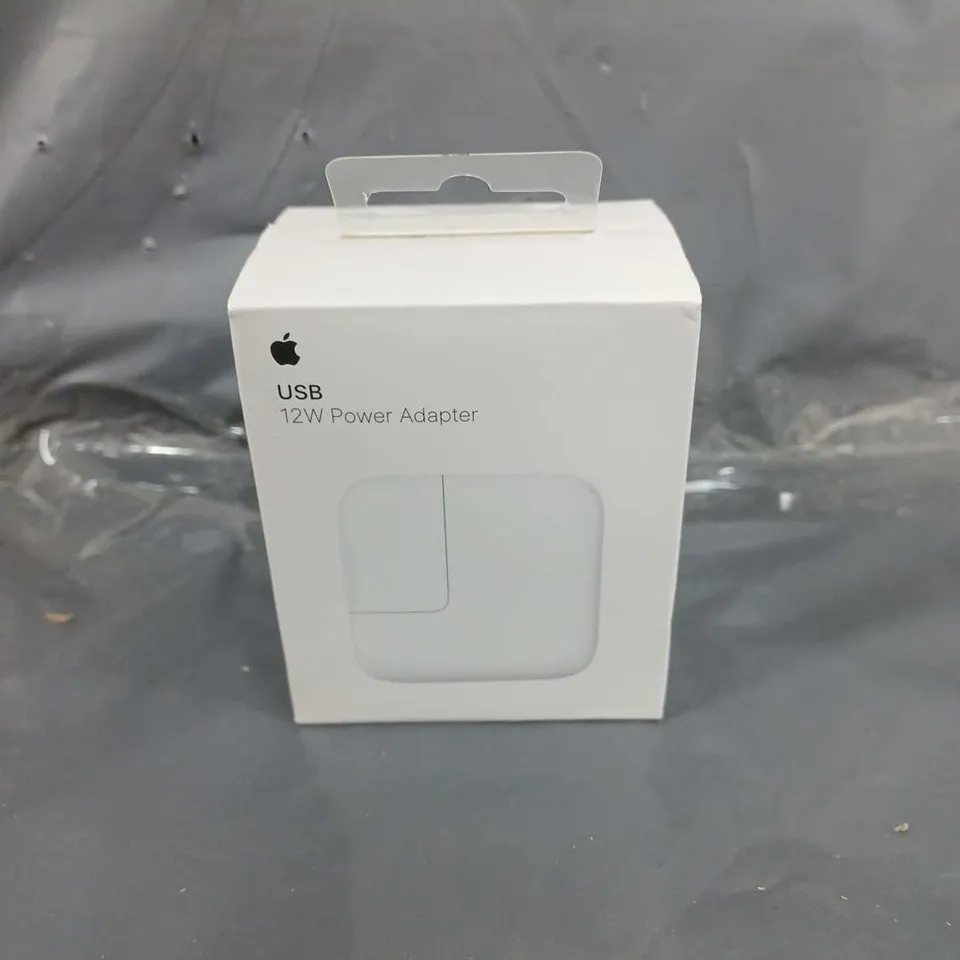 APPROXIMATELY 40 BOXED & LOOSE APPLE 12W USB POWER ADAPTERS 