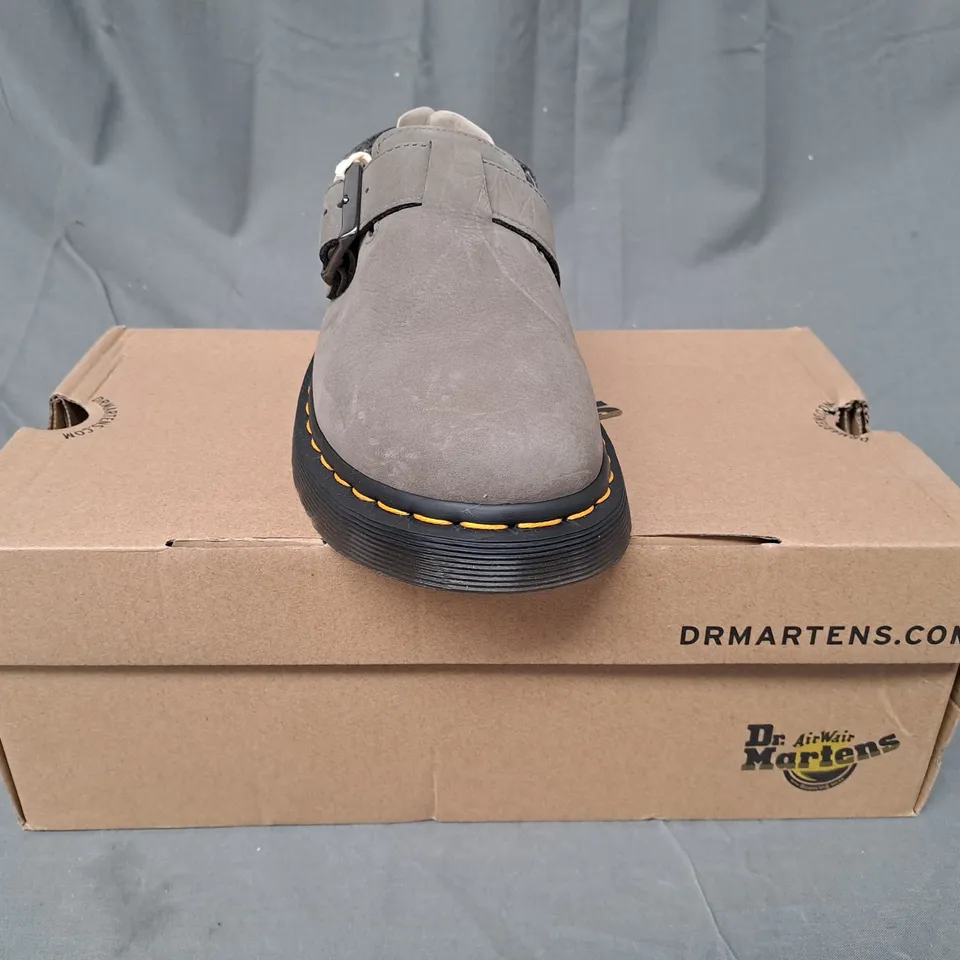 BOXED PAIR OF DR MARTENS JORGE II FL SHOES IN NICKEL GREY UK SIZE 5