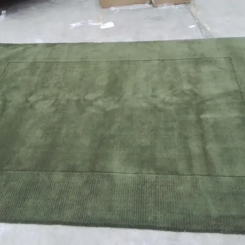 QUALITY DESIGNER AREA RUG // APPROX SIZE: 200 x 300 cm