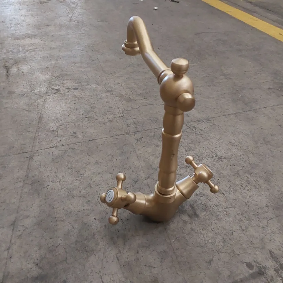 METAL SINK TAP