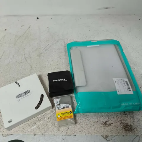 APPROXIMATELY 15 ASSORTED HOUSEHOLD PRODUCTS TO INCLUDE TABLET CASE, BACKPACK LIGHT, HOME DECOR ETC 