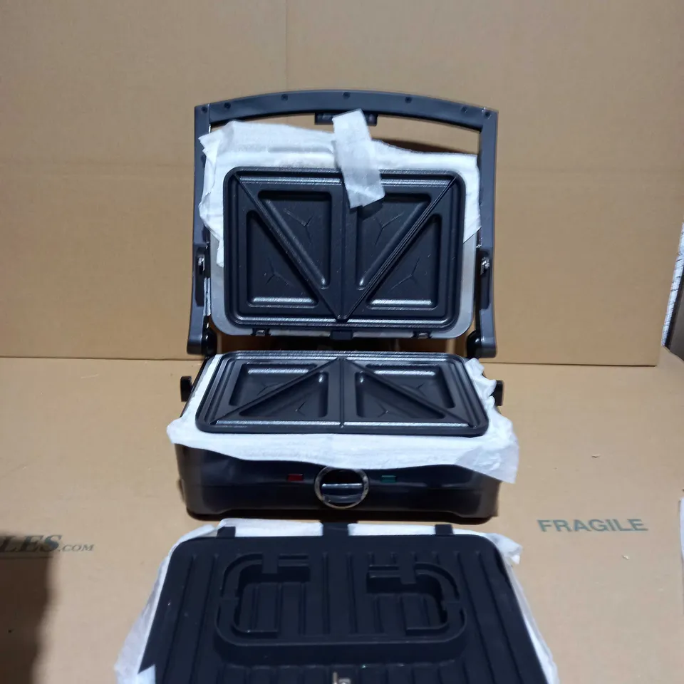 CUISINART GRILL AND SANDWICH MAKER GRSM4U