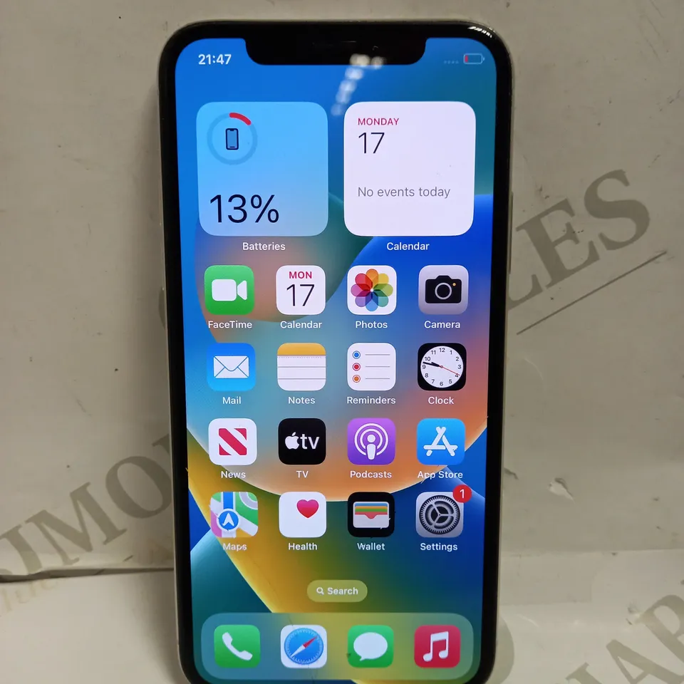 BOX APPLE IPHONE X 64GB IN WHITE