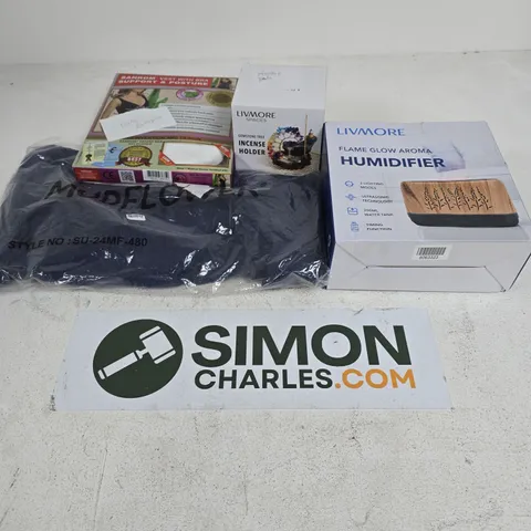 APPROXIMATELY 15 ASSORTED ITEMS TO INCLUDE LIVMORE HUMIDIFIER, INCENSE HOLDER, MUDFLOWER CLOTHING, ETC