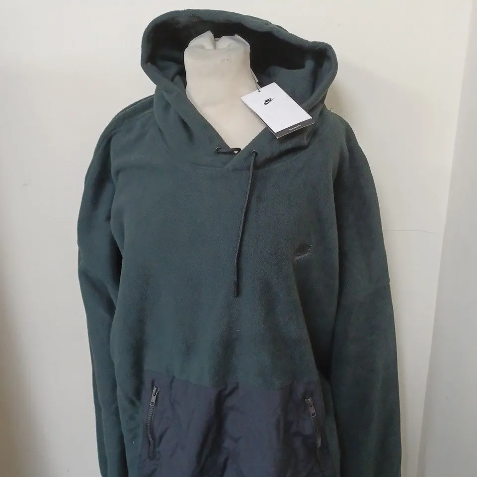 NIKE FLEECED HOODIE SIZE XXL