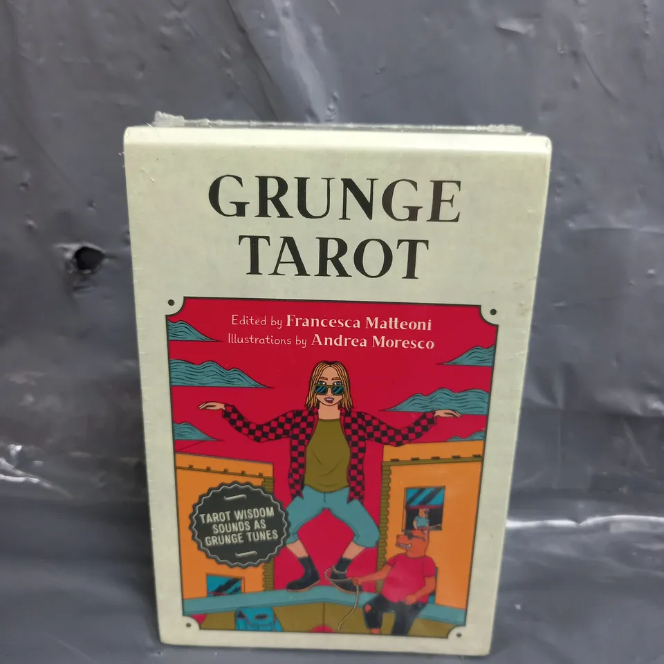 SEALED GRUNGE TAROT CARD