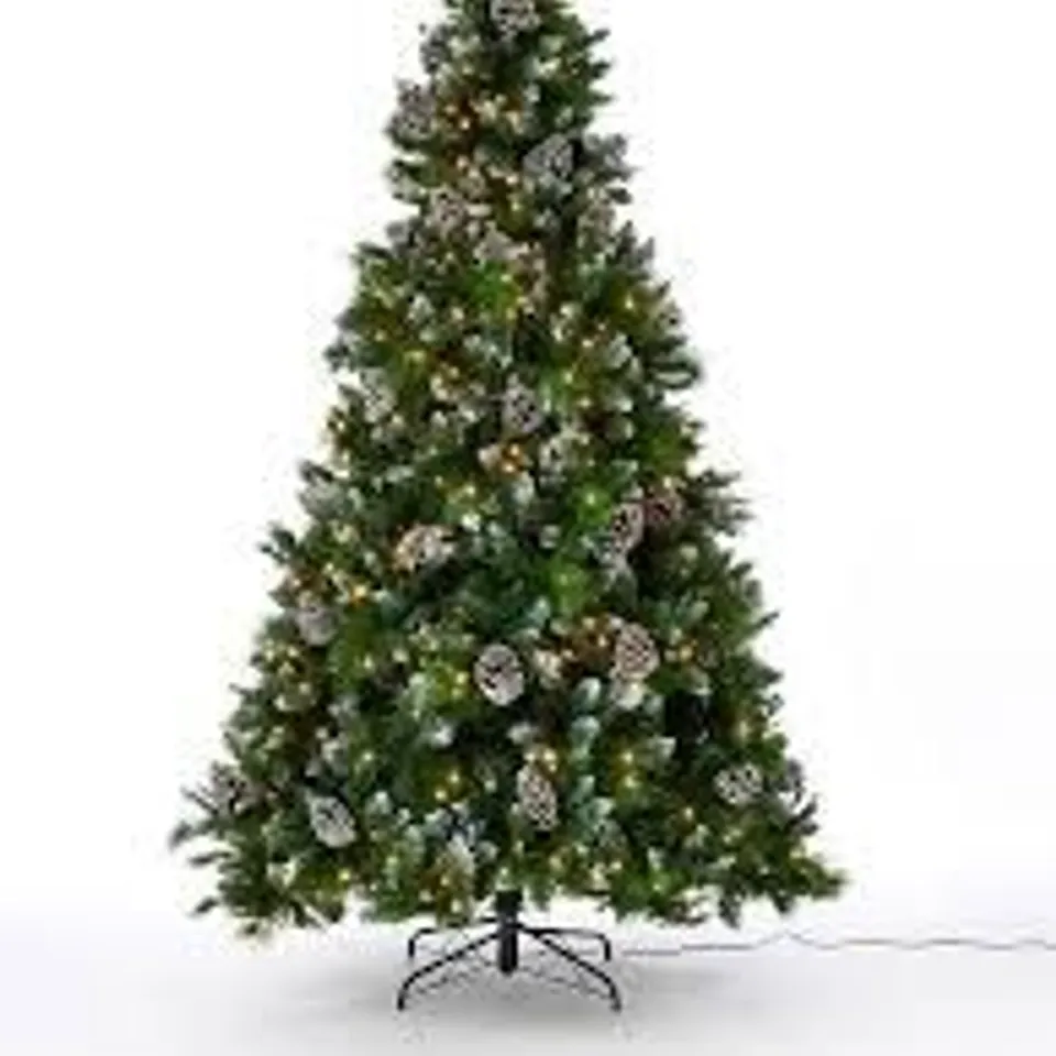 GRAND RIVER PRE LIT CHRISTMAS TREE