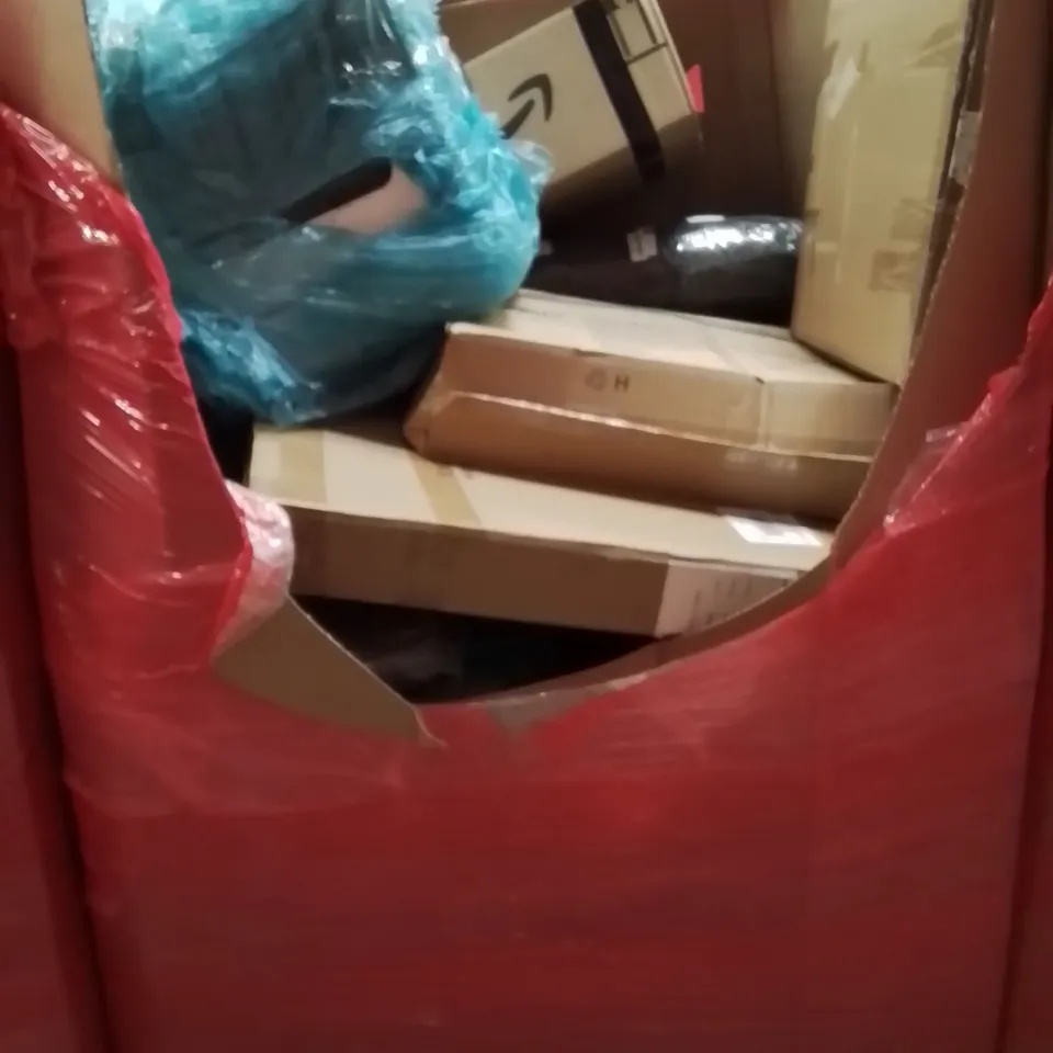 PALLET CONTAINING VARIOUS ASSORTED BOXED HOUSEHOLD ITEMS TO INCLUDE: CAMPING TENT, NEEDLE PROTECTED IV CANNULA, BABY PLAYPEN AND LOTS MORE UNMARKED BOXED ITEMS 