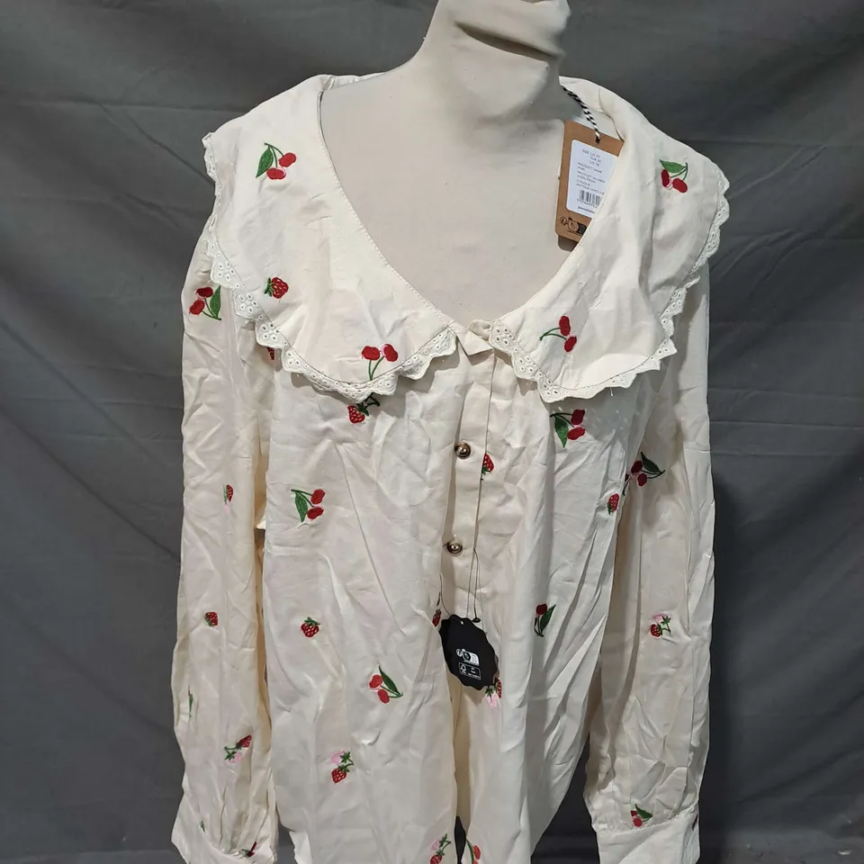 JOANIE ANTIQUE SHIRT SIZE 22