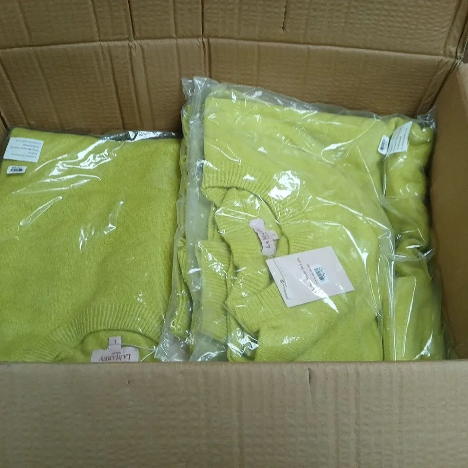 BOX OF APPROXIMATELY 12 LA MAREY KNITTED JUMPERS GREEN SIZE L