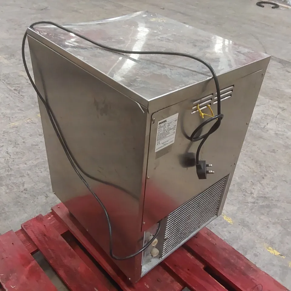 MIGEL PORKKA KL41 COMMERCIAL ICE MACHINE
