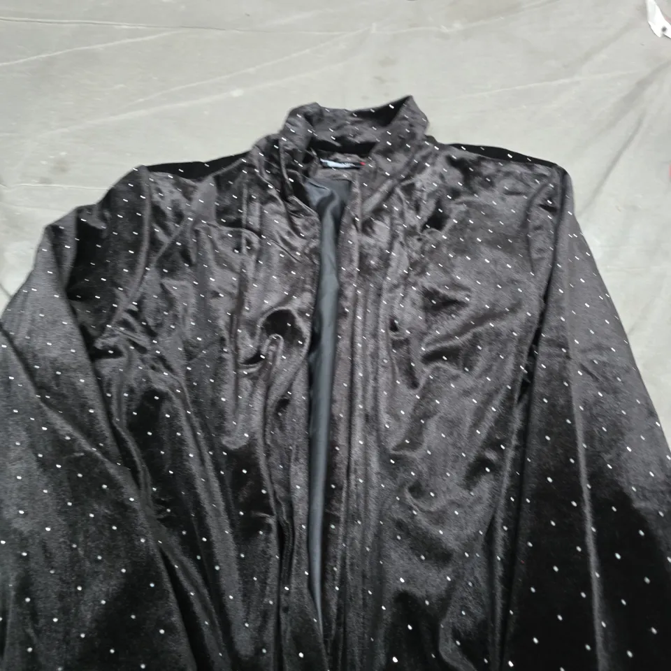 KLASS WOMEN'S BLACK VELVET TOP WITH WHITE SPARKLE PATTERN SIZE 16