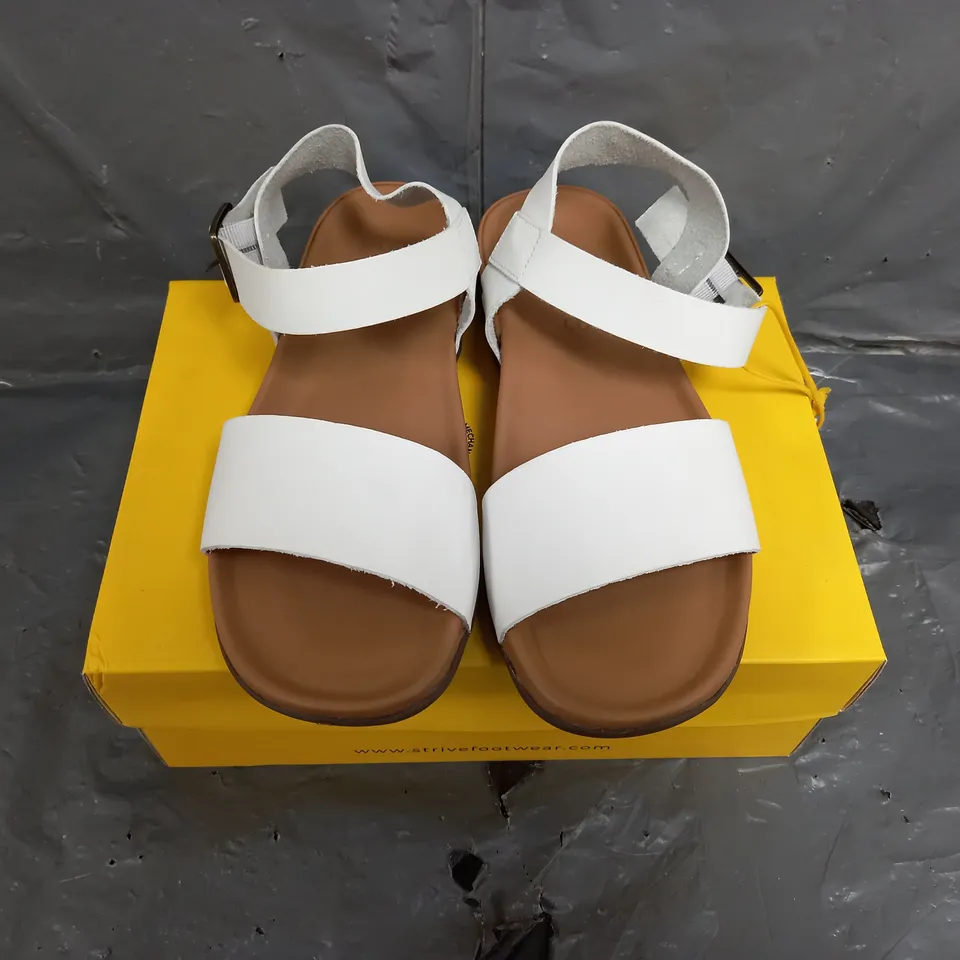 BOXED STRIVE WHITE LEATHER CARA SANDALS SIZE 7