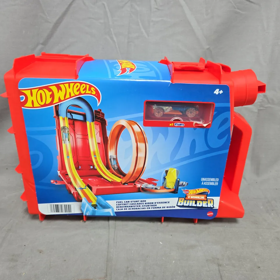 HOT WHEELS TRACK BUILDER PLAYSET – RED STORAGE CASE