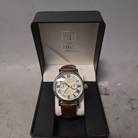 ERNEST FERDINAND WATCH – FUNCTIONING SUB DIALS – LEATHER STRAP – GLASS EXHIBITION BACKCASE – GIFT BOX