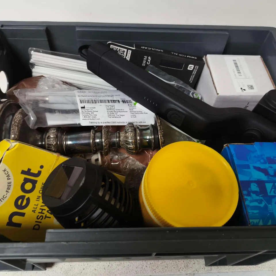 APPROXIMATELY 15 ASSORTED HOUSEHOLD PRODUCTS TO INCLUDE DISHWASHER TABLETS , MUGS ETC..