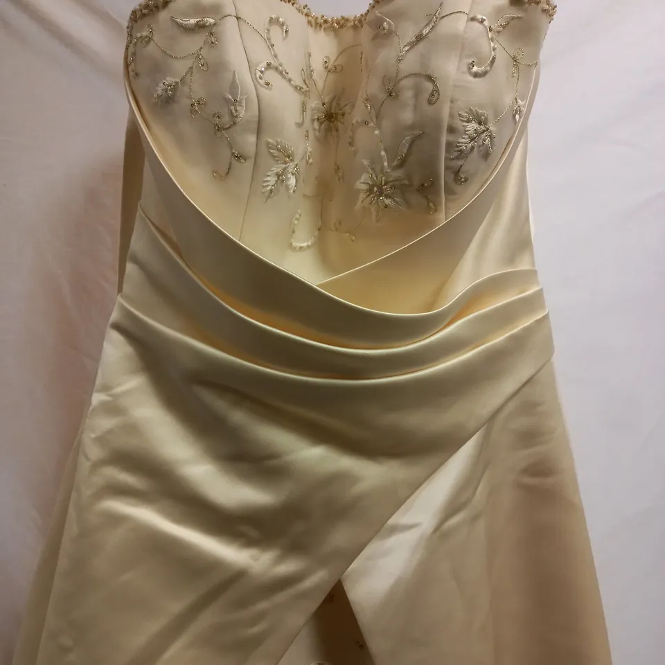BERKETEX BRIDE 237741 WEDDING DRESS, ECRU - SIZE 8